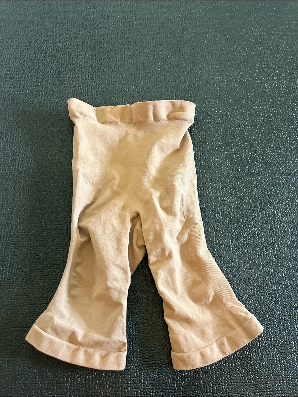 Skims Seamless Sculpt Mid Thigh Shorts